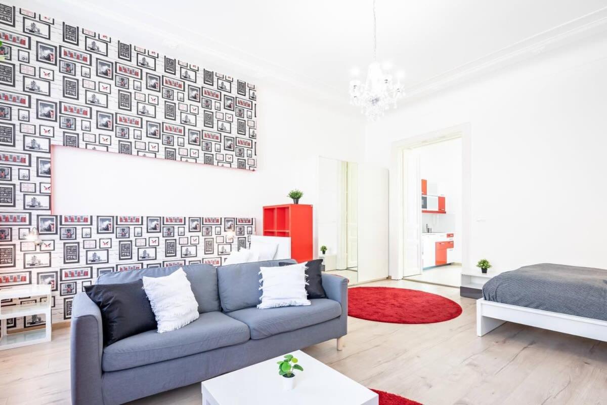 Bright & Large Apartment At Top Location Budapest Extérieur photo