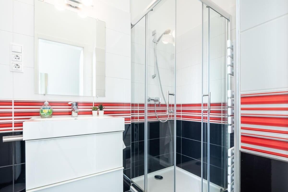 Bright & Large Apartment At Top Location Budapest Extérieur photo