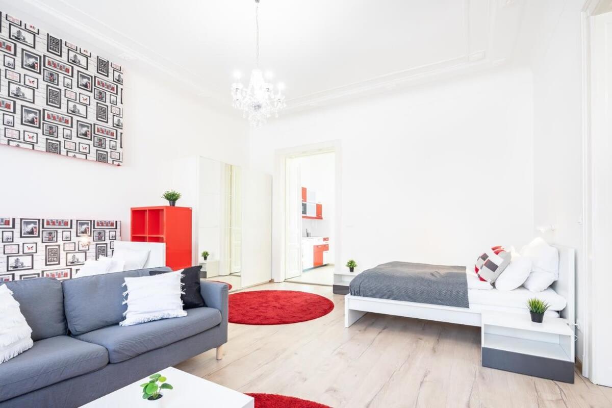 Bright & Large Apartment At Top Location Budapest Extérieur photo
