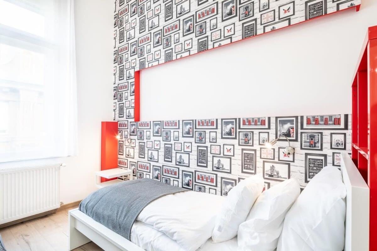 Bright & Large Apartment At Top Location Budapest Extérieur photo